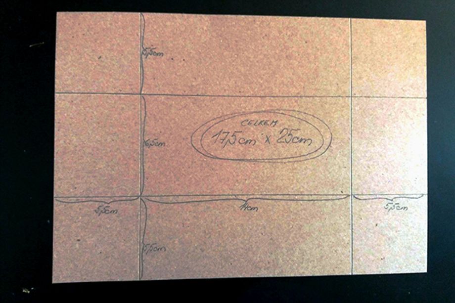 23. krabička na cukroví