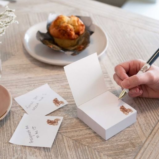 Samolepicí bloček Wrendale Designs "Just for Moo", 250 l. - Krávy