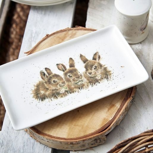 Porcelánový podnos Wrendale Designs "Daisy Chain", 20x11,5 cm - Králíci