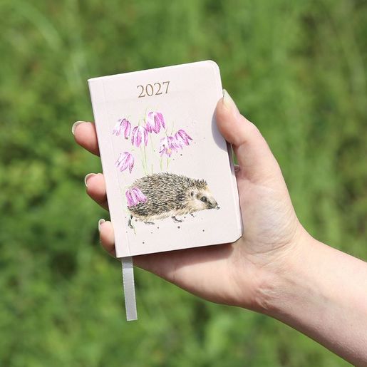 Mini diář 2027 Wrendale Designs, A7 - Ježek