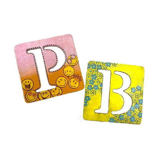 Dřevěný výřez k dekoraci Gomille, 10 cm - Scrabble abeceda - VYBERTE PÍSMENO