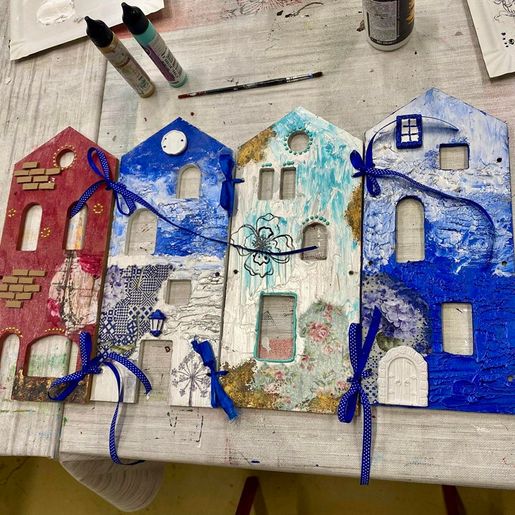 Dřevěný výřez k dekoraci Gomille, 4 ks - Domečky