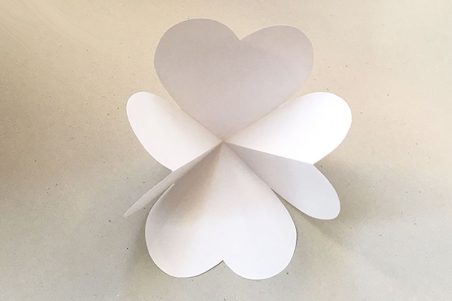 Př&aacute;n&iacute; pro maminku se čtyřl&iacute;stkem