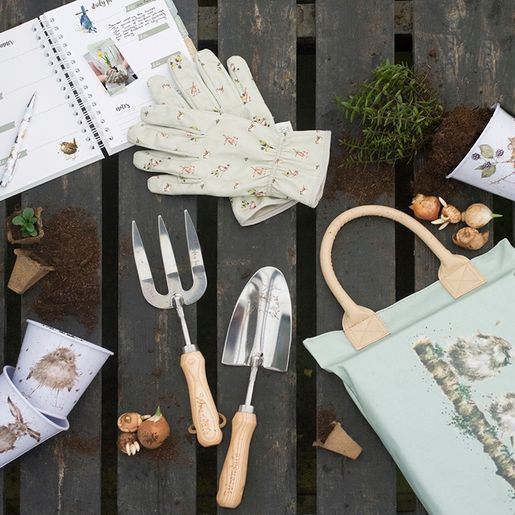 Zahradní podložka pod kolena Wrendale Designs "Chirpy Chaps" - Vrabci a králíci
