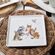 Porcelánový dezertní talíř Wrendale Designs "Woodland Party" - Lesní zvířata