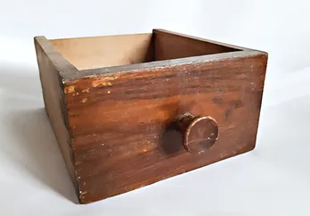 Recyklovaný šuplík