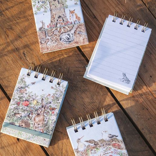 Kroužkový blok Wrendale Designs "Hedgerow", B7, 50 l., čistý a linkovaný - Polní zvířata